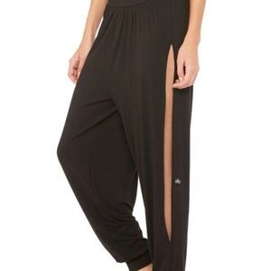 Alo Yoga Intention Pant